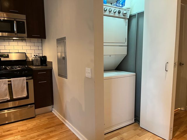 659 W Randolph Street 1217, Chicago, IL 60661