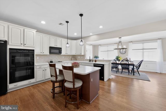19 STEEPLEVIEW DR, Glenmoore, PA 19343