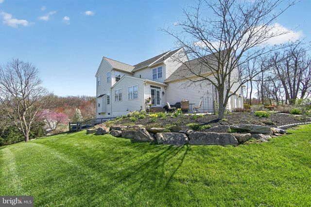 19 STEEPLEVIEW DR, Glenmoore, PA 19343