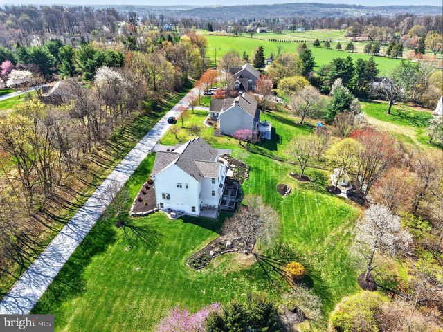 19 STEEPLEVIEW DR, Glenmoore, PA 19343