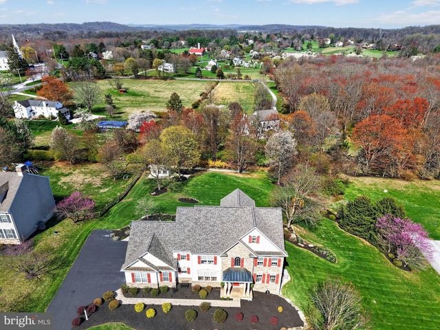19 STEEPLEVIEW DR, Glenmoore, PA 19343