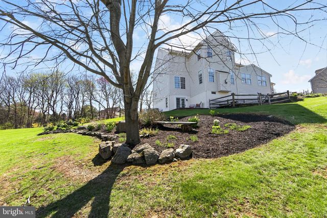 19 STEEPLEVIEW DR, Glenmoore, PA 19343