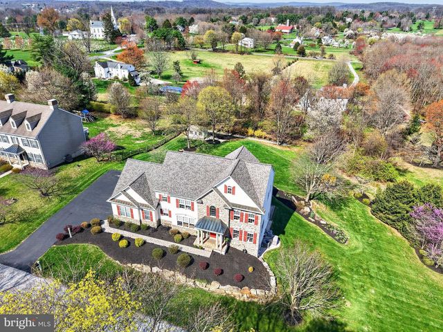 19 STEEPLEVIEW DR, Glenmoore, PA 19343