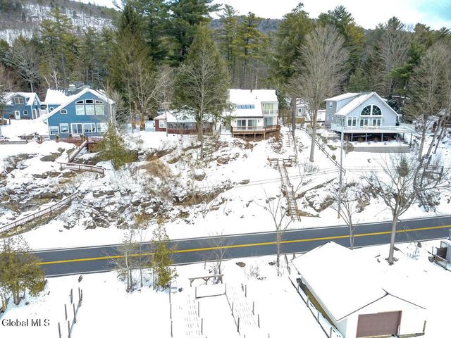 41 Hanneford Road, Queensbury, NY 12804