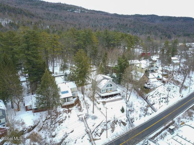 41 Hanneford Road, Queensbury, NY 12804