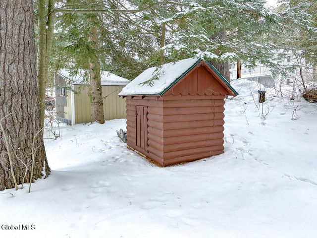 41 Hanneford Road, Queensbury, NY 12804