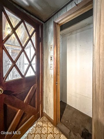 41 Hanneford Road, Queensbury, NY 12804