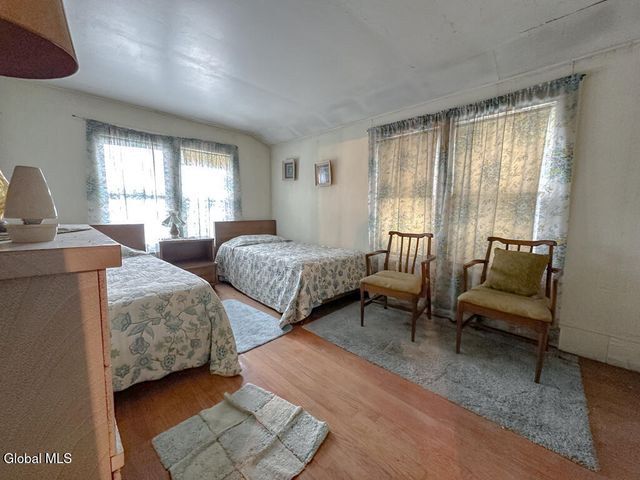 41 Hanneford Road, Queensbury, NY 12804