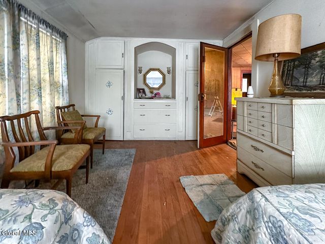 41 Hanneford Road, Queensbury, NY 12804