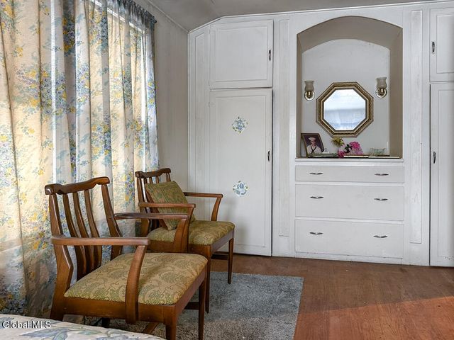 41 Hanneford Road, Queensbury, NY 12804