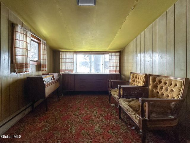 41 Hanneford Road, Queensbury, NY 12804