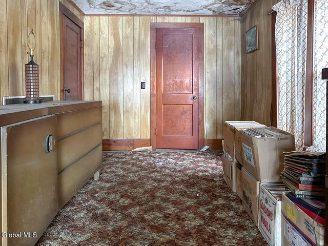 41 Hanneford Road, Queensbury, NY 12804