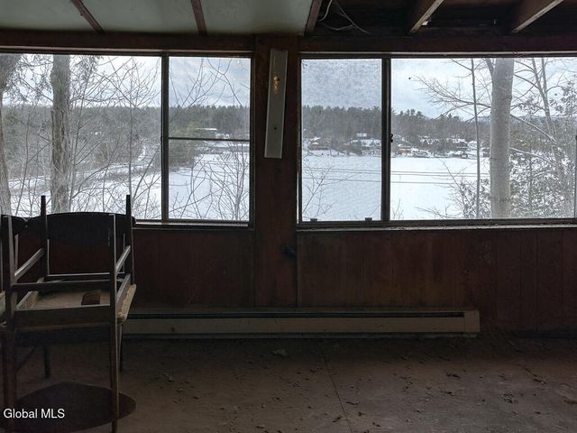 41 Hanneford Road, Queensbury, NY 12804