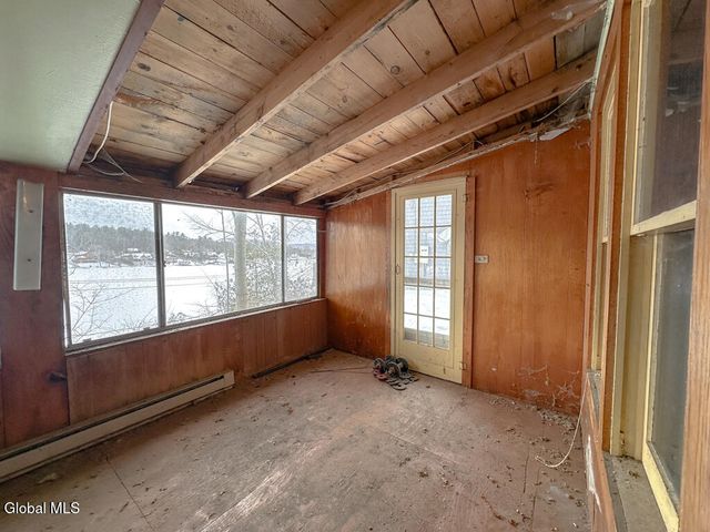 41 Hanneford Road, Queensbury, NY 12804