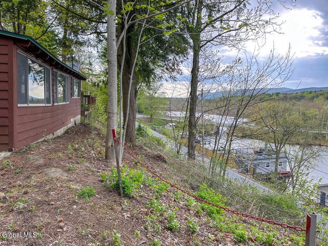 41 Hanneford Road, Queensbury, NY 12804