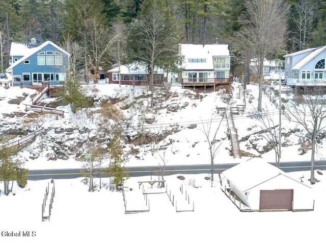 41 Hanneford Road, Queensbury, NY 12804