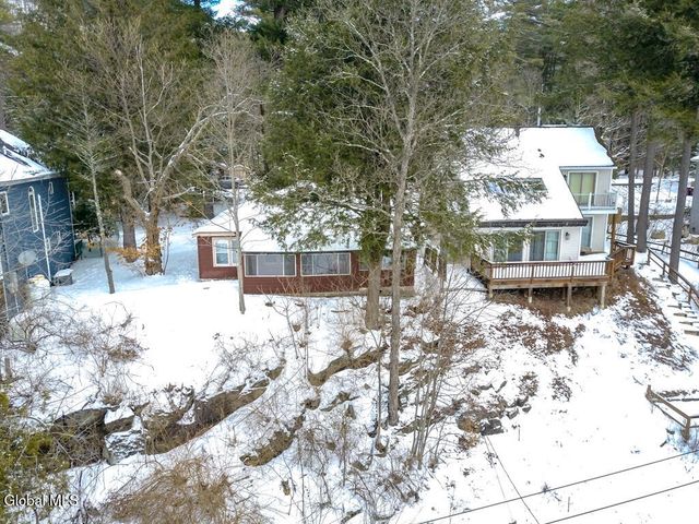 41 Hanneford Road, Queensbury, NY 12804