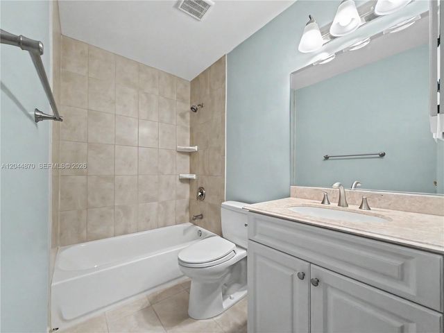 7520 SW 164th Street, Palmetto Bay, FL 33157