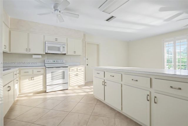7520 SW 164th Street, Palmetto Bay, FL 33157