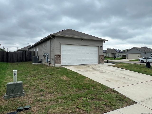 2003 Fishing Stone, San Antonio, TX 78224