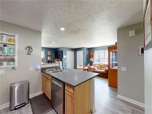 9552 Cloverleaf Road, Windham, OH 44288
