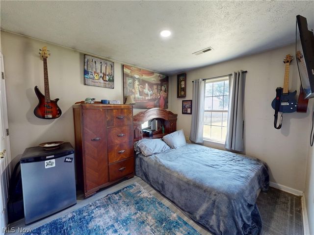 9552 Cloverleaf Road, Windham, OH 44288