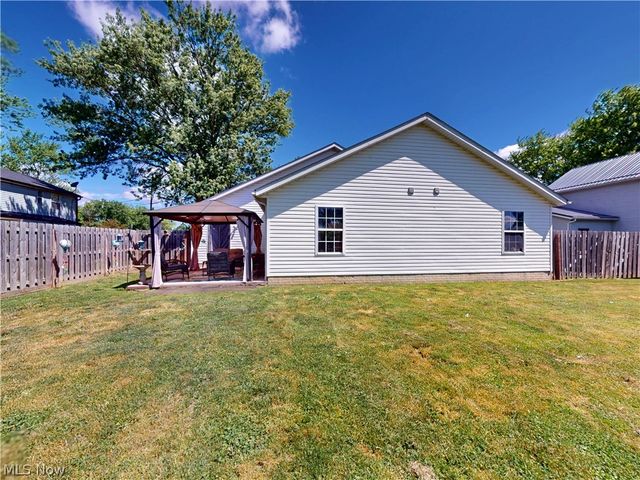 9552 Cloverleaf Road, Windham, OH 44288