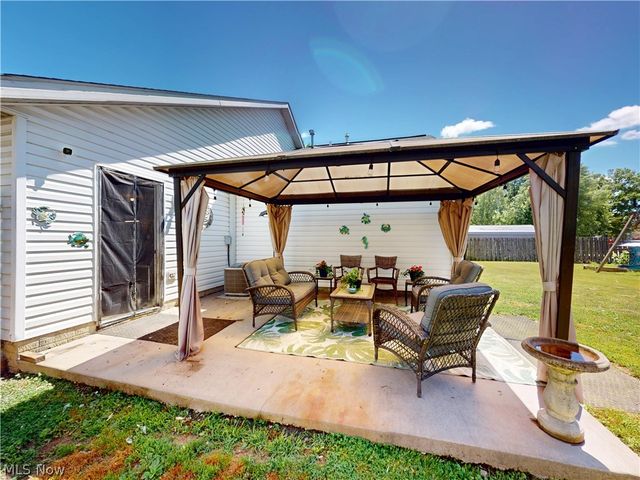 9552 Cloverleaf Road, Windham, OH 44288