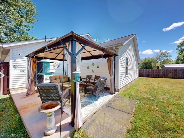 9552 Cloverleaf Road, Windham, OH 44288