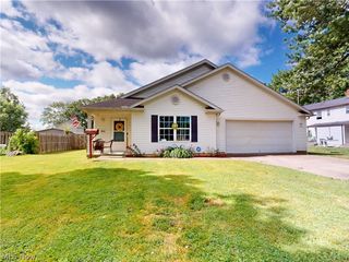 9552 Cloverleaf Road, Windham, OH 44288