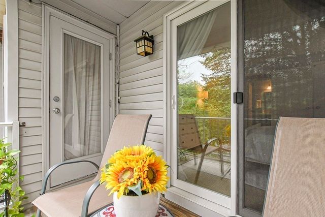 30 Walden Drive 10, Natick, MA 01760