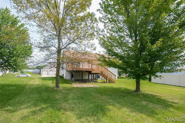 14375 Jamestown Bay Drive, Florissant, MO 63034