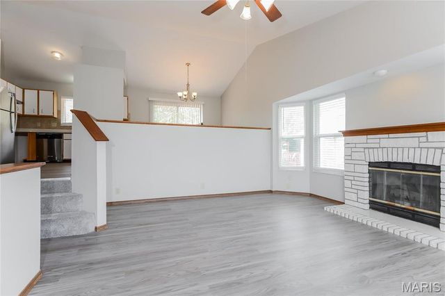 14375 Jamestown Bay Drive, Florissant, MO 63034