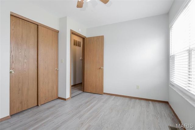 14375 Jamestown Bay Drive, Florissant, MO 63034