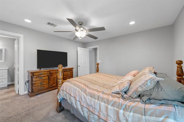 117 W Craven Avenue, Lacy Lakeview, TX 76705