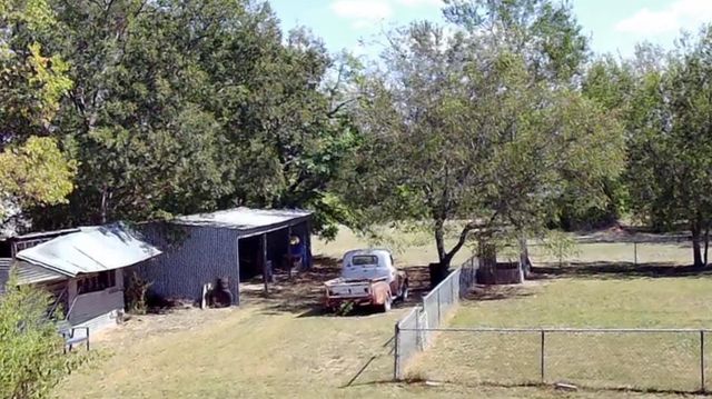 117 W Craven Avenue, Lacy Lakeview, TX 76705