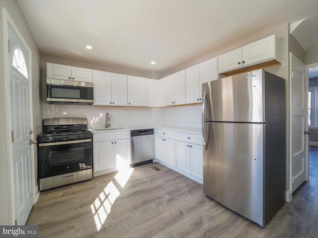 3064 ASCENSION ST, Baltimore, MD 21225