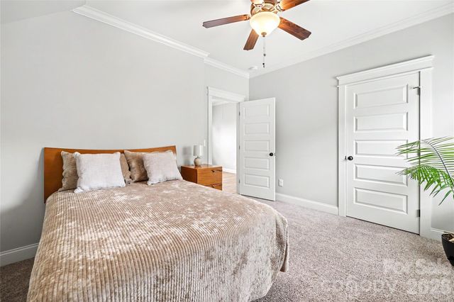 24 Oak Street, Belmont, NC 28012