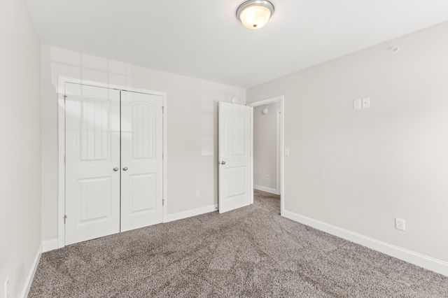 2067 Downstream Dr, Ashland City, TN 37015