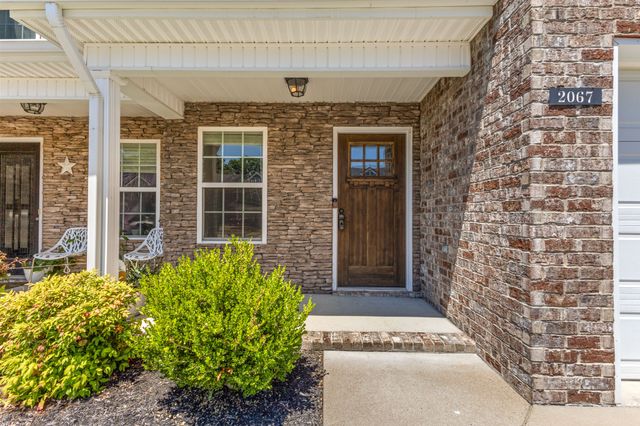 2067 Downstream Dr, Ashland City, TN 37015
