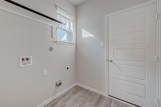 206 Colonnade Reflection Drive, Crosby, TX 77532