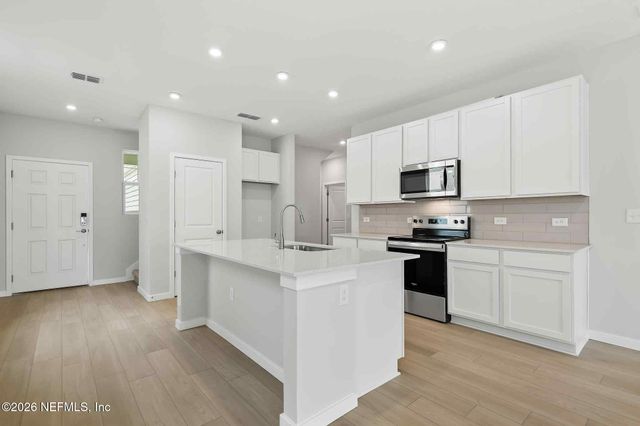 14840 MACADEMIA Lane, Jacksonville, FL 32218