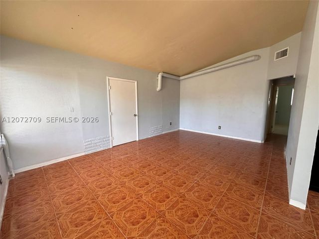 17150 NE 4th Pl, North Miami Beach, FL 33162