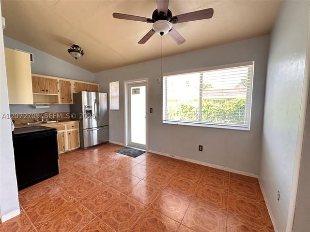 17150 NE 4th Pl, North Miami Beach, FL 33162