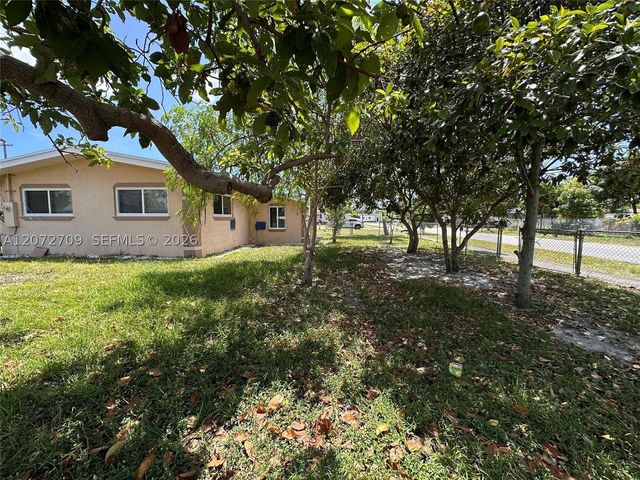 17150 NE 4th Pl, North Miami Beach, FL 33162