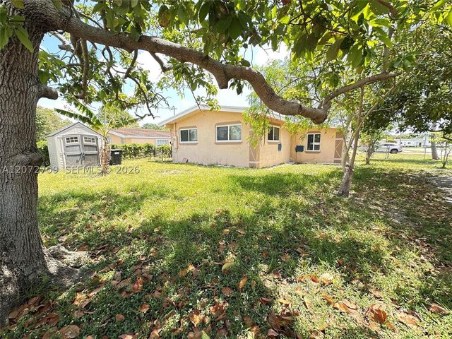 17150 NE 4th Pl, North Miami Beach, FL 33162