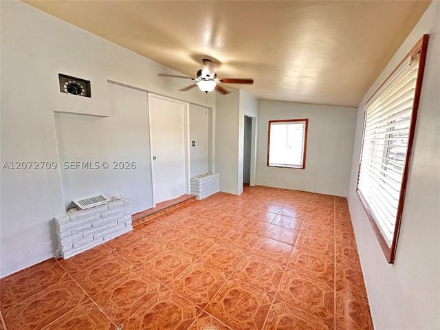 17150 NE 4th Pl, North Miami Beach, FL 33162