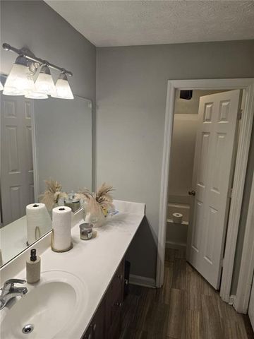 517 Bedfort Drive, Duluth, GA 30096