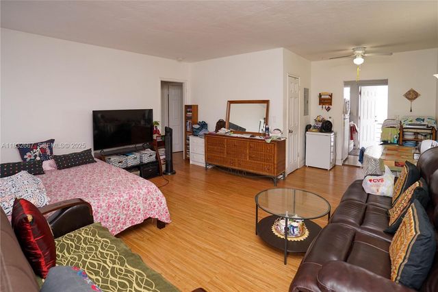 8321 Crespi Boulevard, Miami Beach, FL 33141