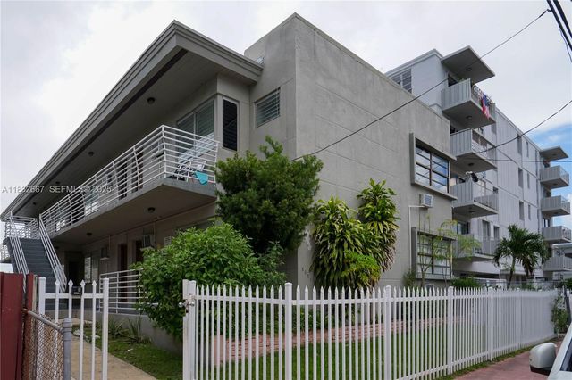 8321 Crespi Boulevard, Miami Beach, FL 33141